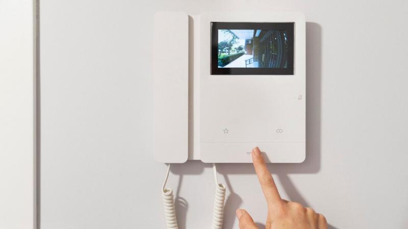 Manutenção de interfone é essencial para garantir a segurança e a comunicação eficaz em sua residência.