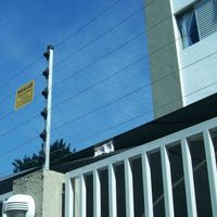cerca de arame para muro
